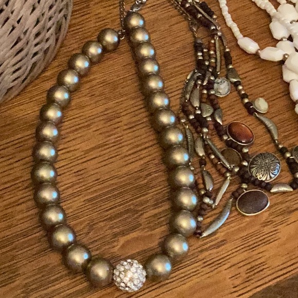 Lot of 4 Beaded Necklaces Wear or Craft. White strand, Gold, Turquoise, charms - Picture 8 of 9